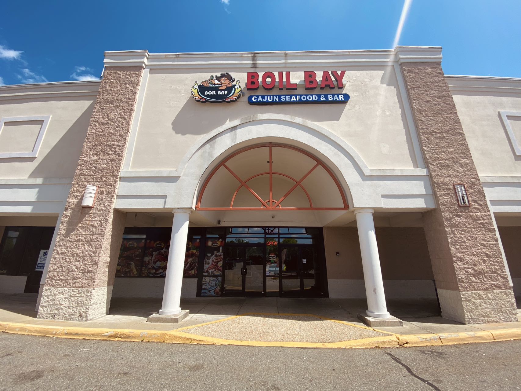 Boil Bay Cajun Seafood & Bar exterior at Chesterfield Marketplace